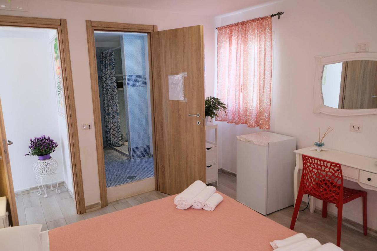 Camere Dieci Maggio ポンツァ エクステリア 写真