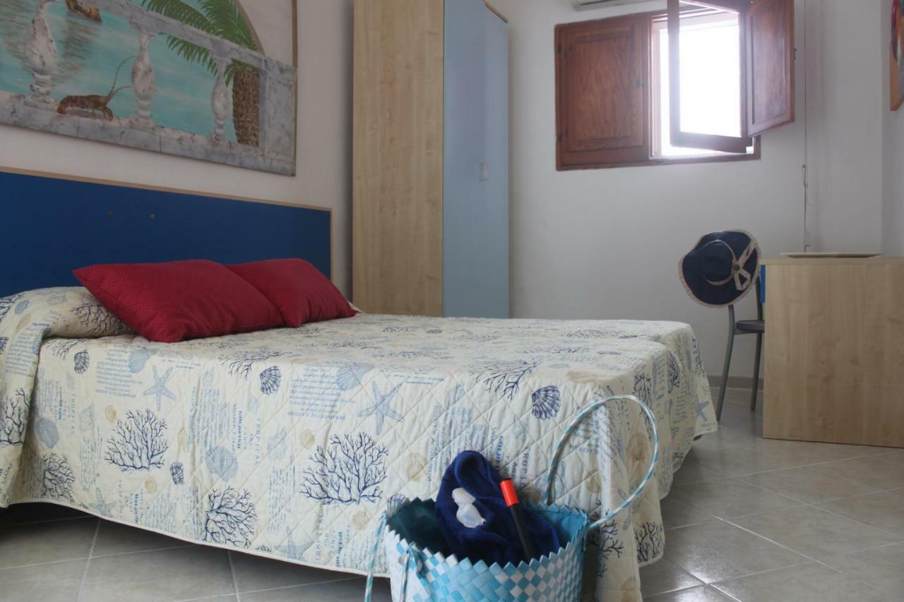 Camere Dieci Maggio ポンツァ エクステリア 写真